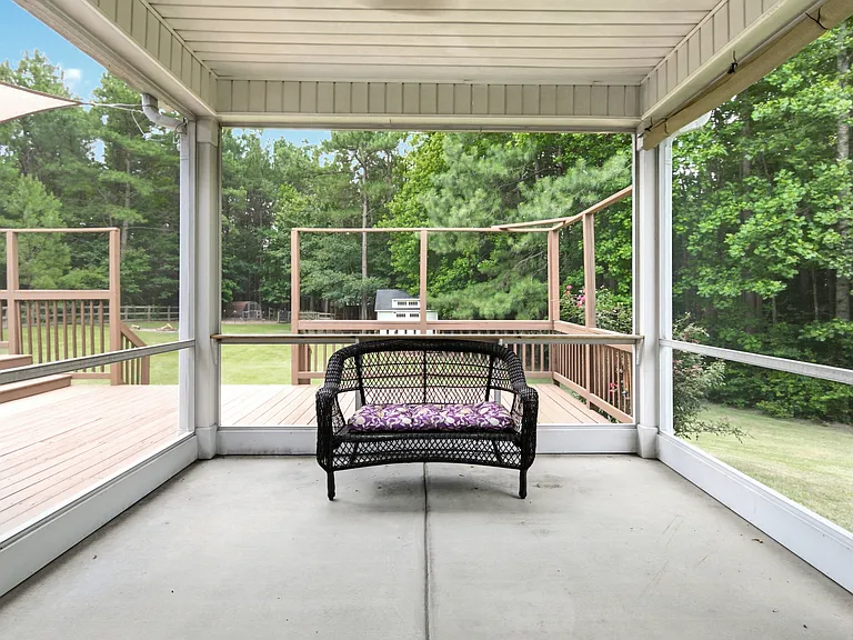 657 Equestrian Way — Photo 44