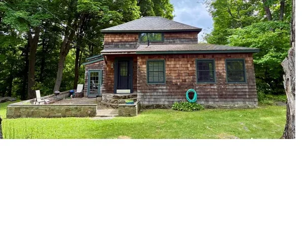 186 Taylor Rd, New Windsor, NY 12553
