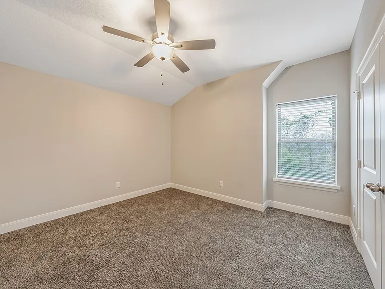 Omen Hill Villas- ASK ABOUT OUR SPRING MOVE- IN SPECIAL TODAY! — Photo 34