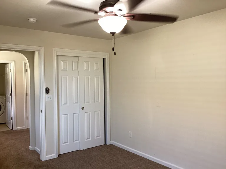 7009 N Harmony Dr — Photo 30