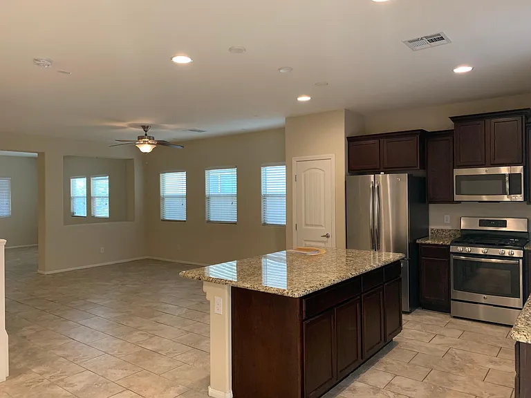 8315 Cozumel Creek Ct — Photo 9