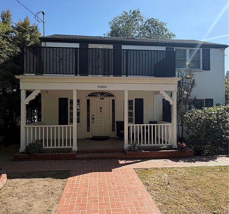 2nd image of 12400 Magnolia Blvd
