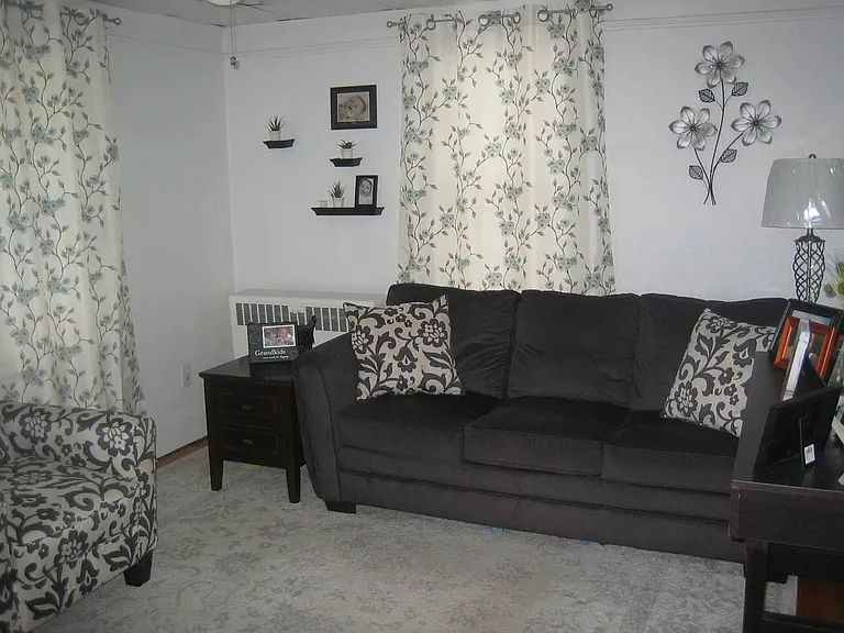 4 Apple Ave #3 — Photo 11