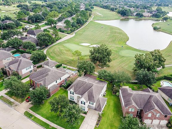 2nd image of 1819 Blue Water Bay Dr