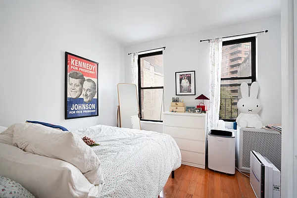 Rented by Compass | media 7