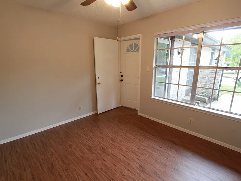 6606 Betty Cook Dr — Photo 9