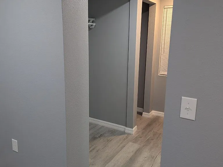 8103 N Rome Ave — Photo 6