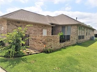 12511 Greenlea Chase W, Oklahoma City, OK 73170