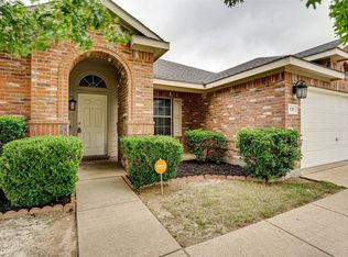 125 Valley Ranch Dr, Waxahachie, TX 75165
