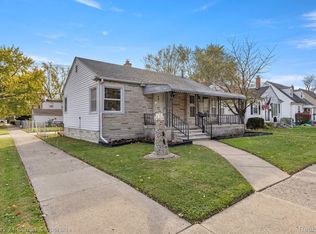 13631 Wesley St, Southgate, MI 48195