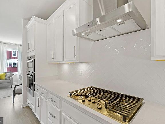 3rd image of 23369 Sugar Pine Ln