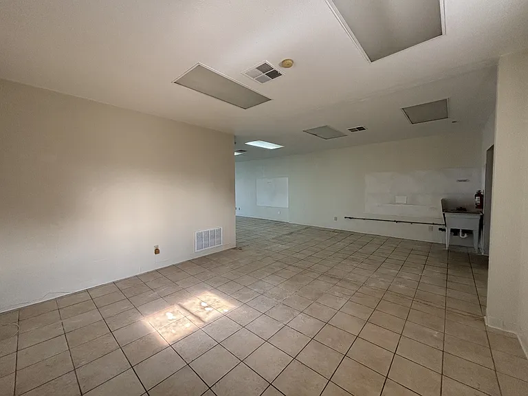 3200 Sierra St #1 — Photo 6