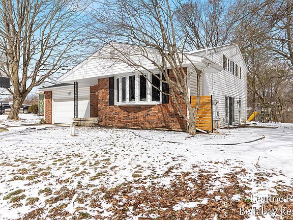 3rd image of 231 Eden Rd