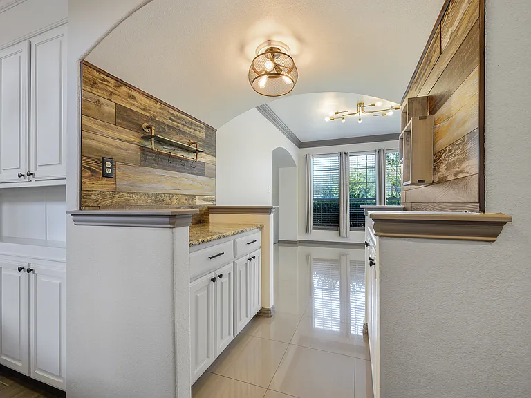 5170 Mohegan Ln — Photo 14