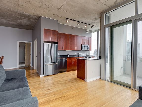 5th image of 1720 S Michigan Ave APT 2108