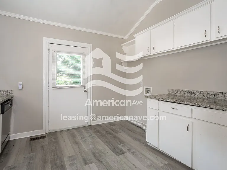 92493_005_breakfast_nook_12823425.jpg