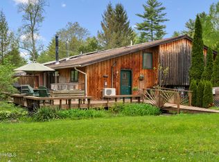 16 Forest Row, Great Barrington, MA 01230