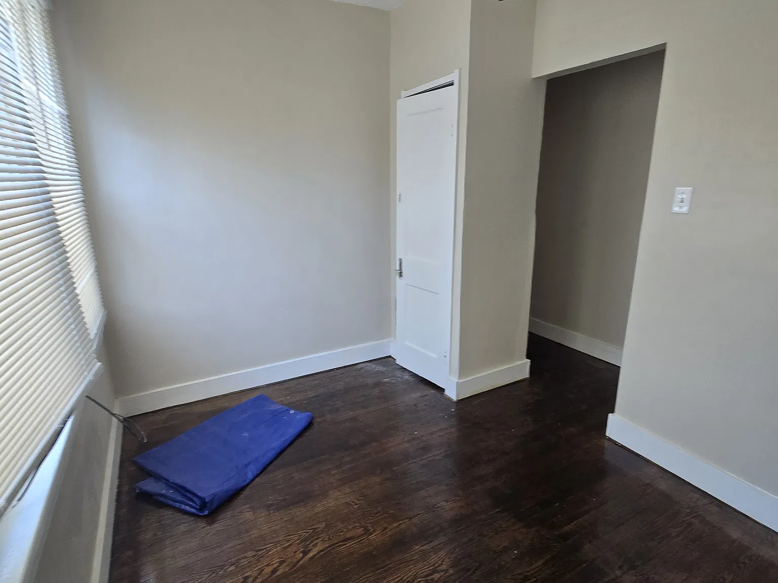 1 bed, 1100 sqft, $750 — Photo 1