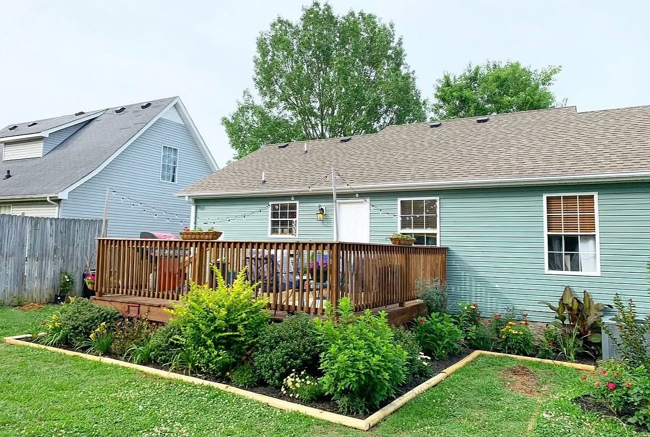 3 bed, 1170 sqft, $1,950 — Photo 2