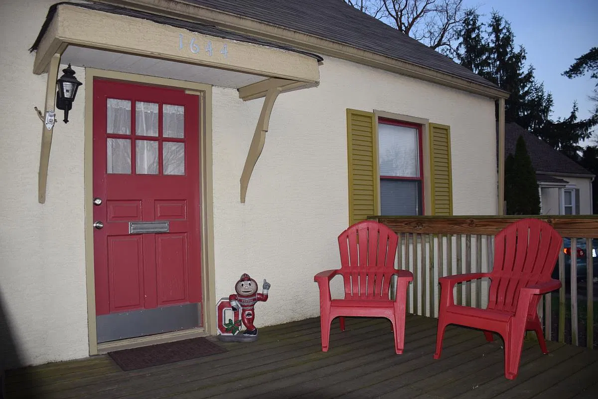1644 Rhoda Avenue — Photo 3