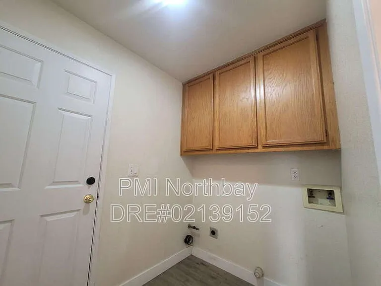 937 Iron Dr — Photo 17