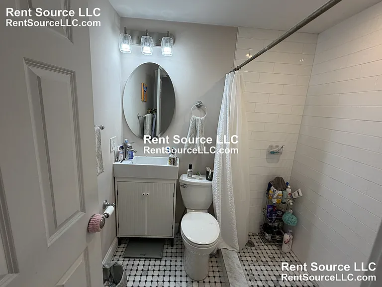 537 Main St #2 — Photo 23