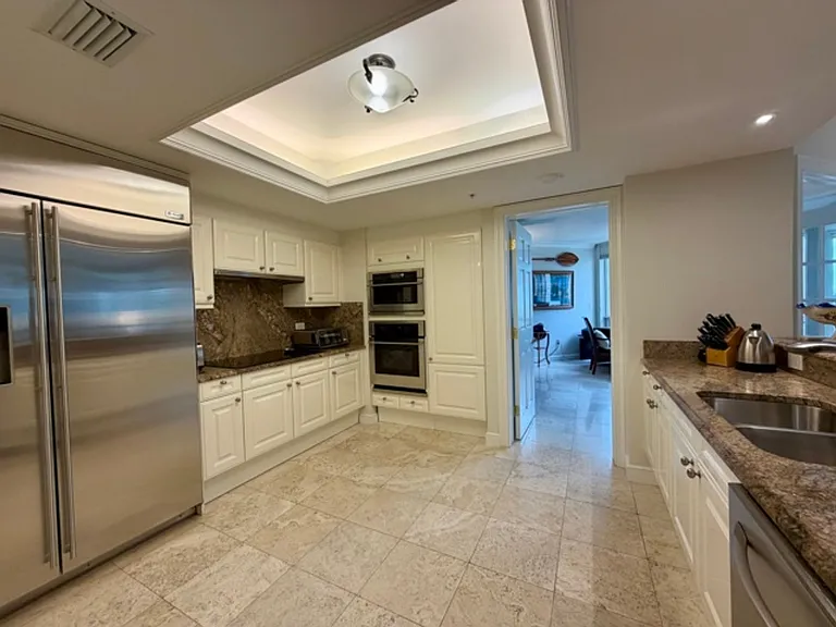4021 Gulf Shore Blvd N #202 — Photo 5