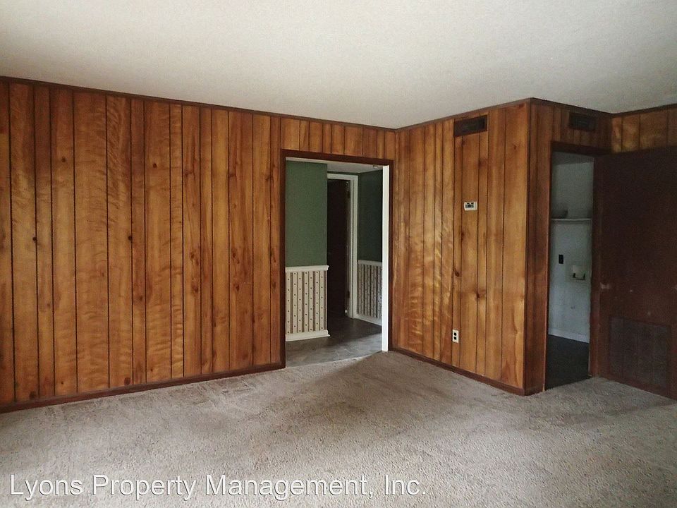 2nd image of 713 Old Coffee Rd APT 2