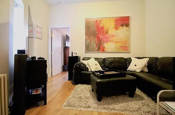 Rented by REAL New York | media 10