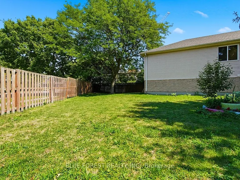 1406 Aspenridge Cres — Photo 44
