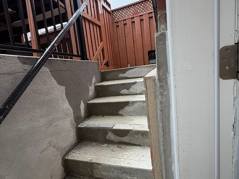934 Boyer Blvd #BASEMENT — Photo 30