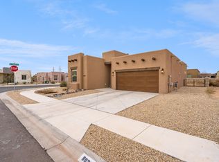 6037 Arosa St, Las Cruces, NM 88012