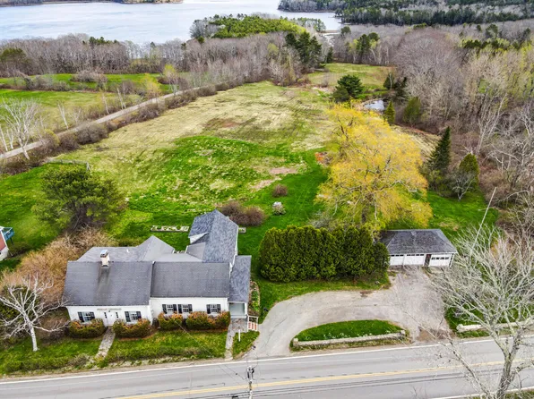 1030 Bremen Road, Waldoboro, ME 04572