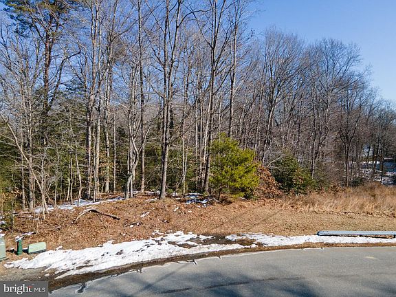 4th image of 8170 Inner Pl