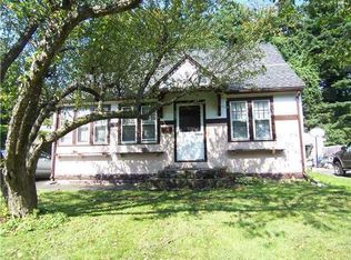 23 Trelawne Dr, Rochester, NY 14622