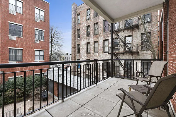 Rented by Town Residential | media 21