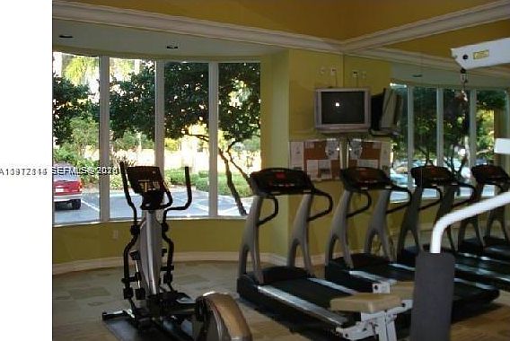 3rd image of 440 S Park Rd #4102