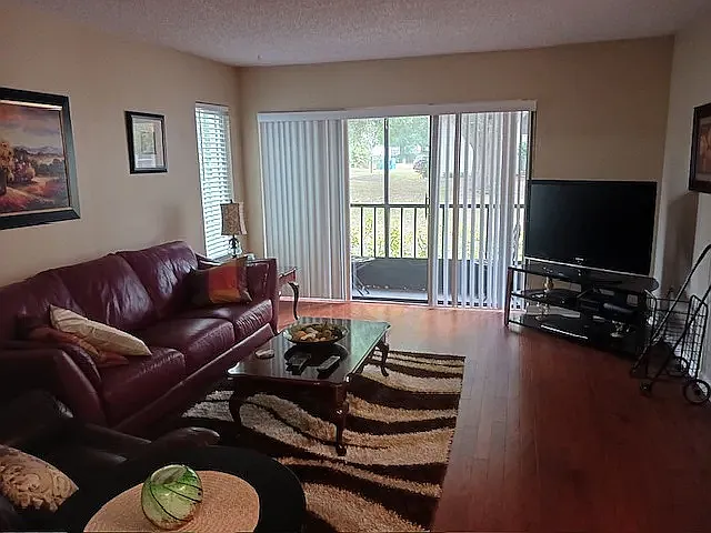2600 Pine Ridge Way N #B-1 — Photo 1