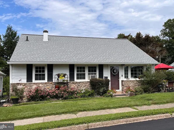 215 Forest Ave, Willow Grove, PA 19090