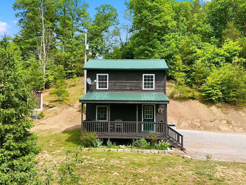 1st image of 780 Cabin Dr