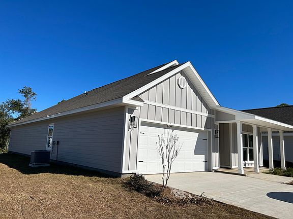 2nd image of 130 Gallery Ln