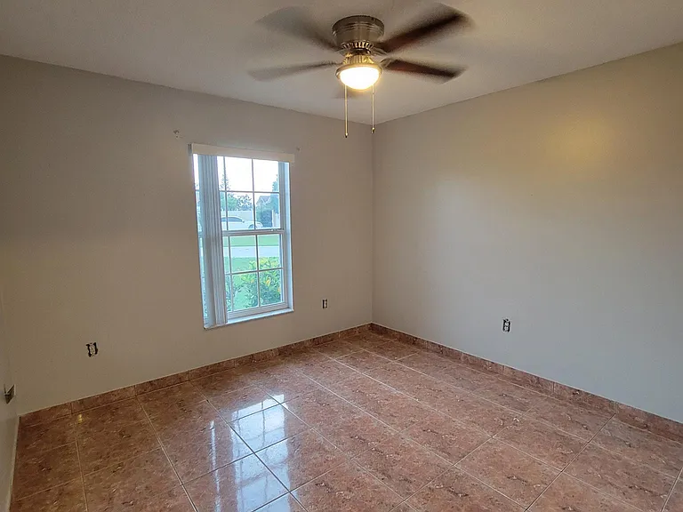 2404 Quail Cove Ct — Photo 6