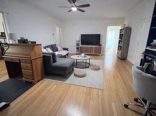 10 Alton Pl #2, Brookline, MA 02446