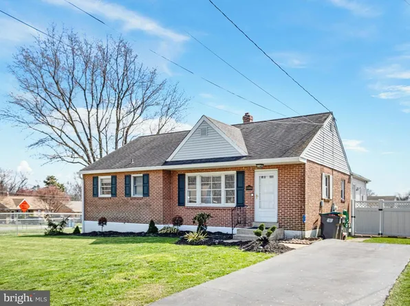 1606 Glenmore Dr, Wilmington, DE 19804
