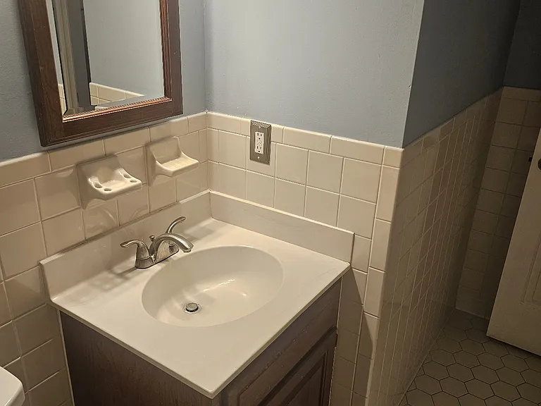 849 Baldwin Ave #1C — Photo 33