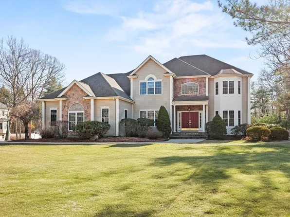 43 Lenox Dr, Franklin, MA 02038