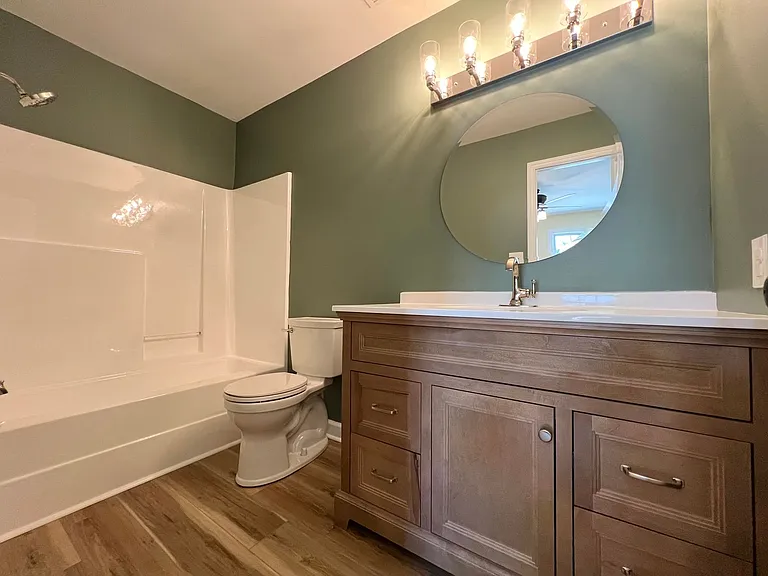 1007 Hill St — Photo 24