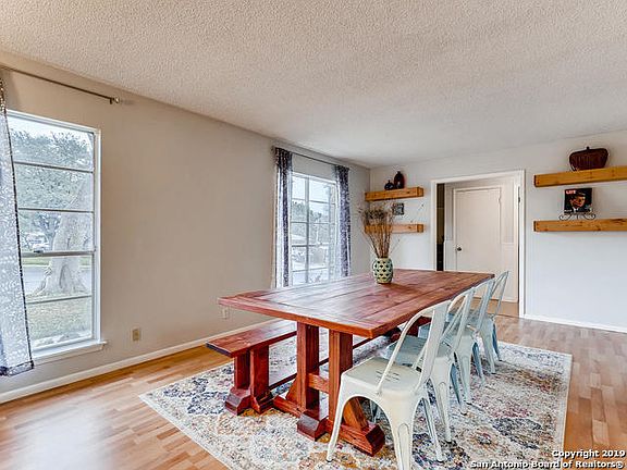 2nd image of 10419 Tioga Dr
