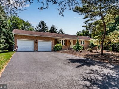 1 Chalfont Cir, Hummelstown, PA, 17036