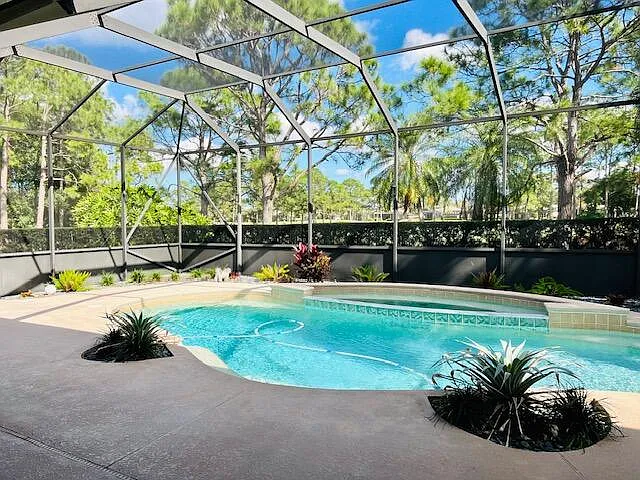 8204 Kiawah Trce — Photo 14